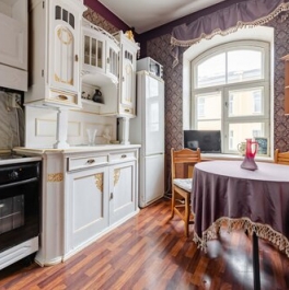 Продажа 2-комн квартиры на вторичном рынке Фонарный переулок,  д. 9