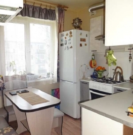 Продажа 2-комн квартиры на вторичном рынке Металлистов пр-кт,  д. 81
