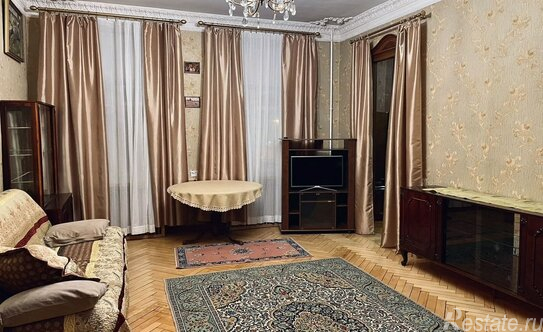 Аренда 3-комн квартиры на вторичном рынке улица Сайкина,  д. 15/7