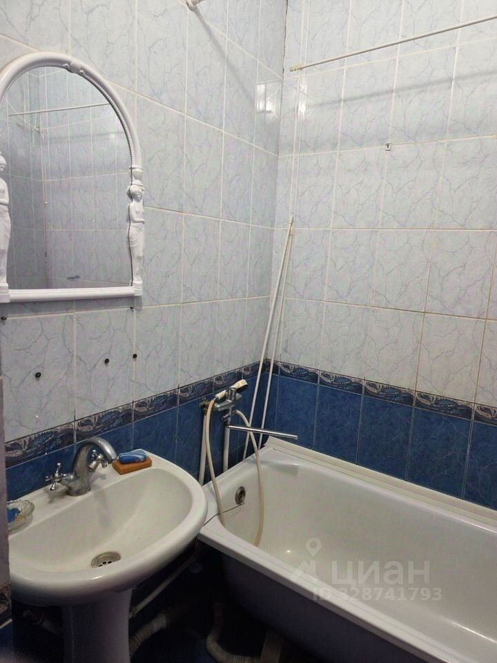 Продажа 2-комн квартиры на вторичном рынке Сланцы, Спортивная улица, 5