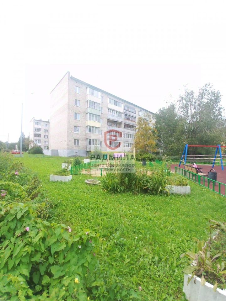 Продажа 3-комн квартиры на вторичном рынке Пересвет, улица Чкалова, 5