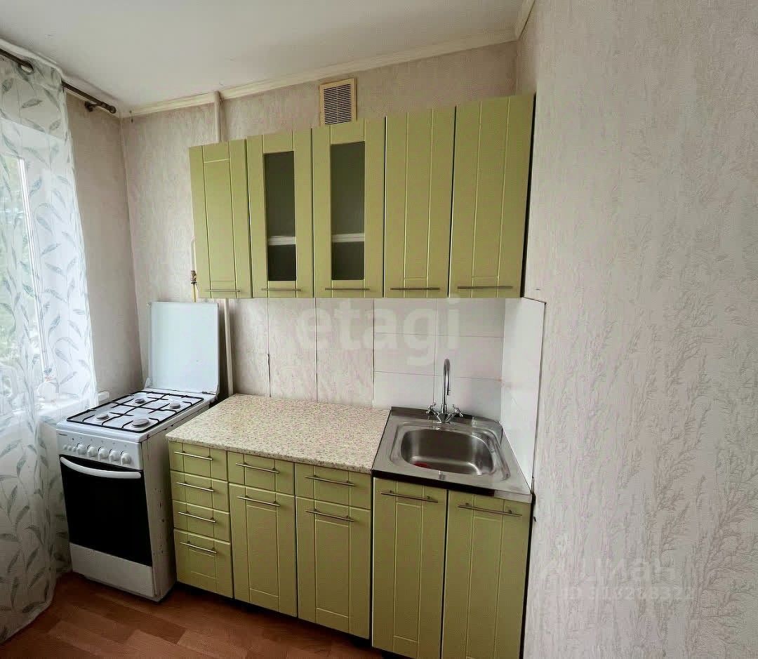 Продажа 2-комн квартиры на вторичном рынке Кириши, Молодежный бульвар, 8