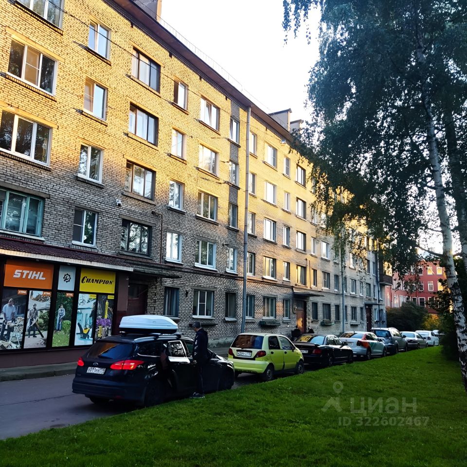 Продажа 3-комн квартиры на вторичном рынке 1-й Муринский проспект, 11