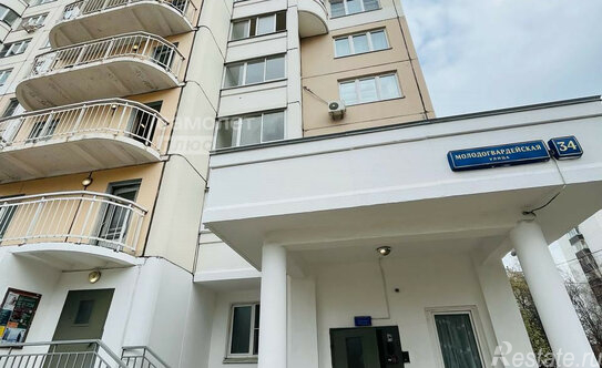 Продажа 1-комн квартиры на вторичном рынке Молодогвардейская улица,  д. 34