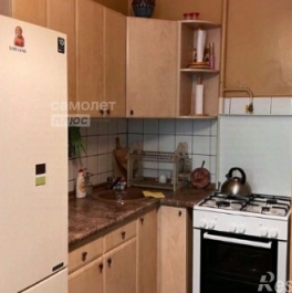 Продажа 2-комн квартиры на вторичном рынке Мосфильмовская улица,  д. 11 к3
