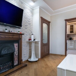 Продажа 3-комн квартиры на вторичном рынке Вражский 1-й пер,  д. 4