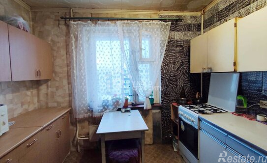 Продажа 3-комн квартиры на вторичном рынке Гостилицы, Школьная улица,  д. 12