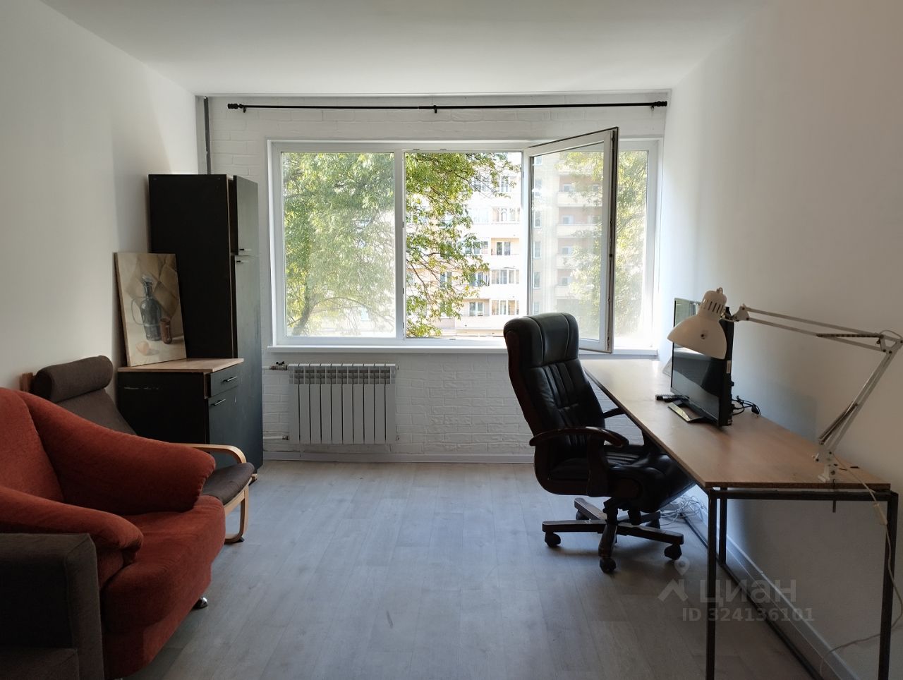 Продажа 1-комн квартиры на вторичном рынке Светлановский проспект, 101