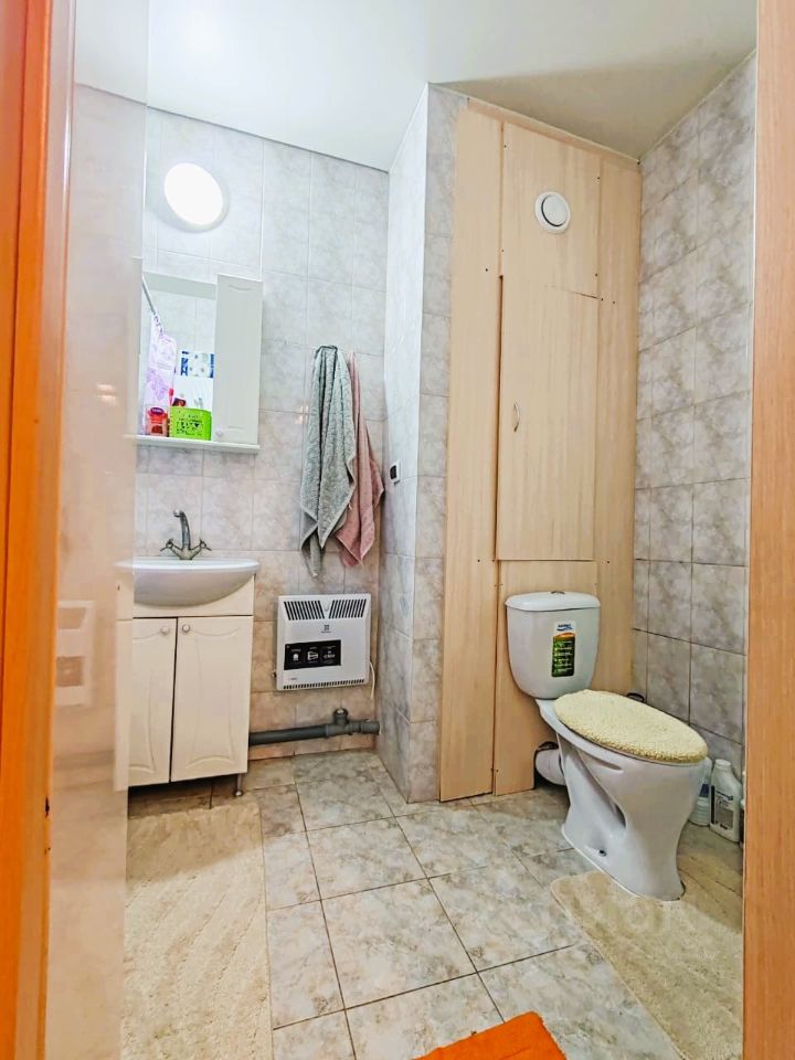 Продажа 1-комн квартиры на вторичном рынке Белые Столбы мкр, улица Мечты, 8к1