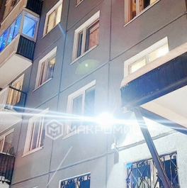 Продажа 3-комн квартиры на вторичном рынке Художников пр-кт,  д. 15,  к. 2