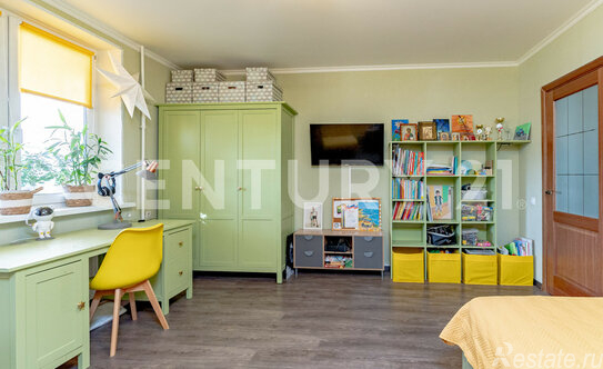 Продажа 3-комн квартиры на вторичном рынке Всеволожск, ул Советская,  д. 18