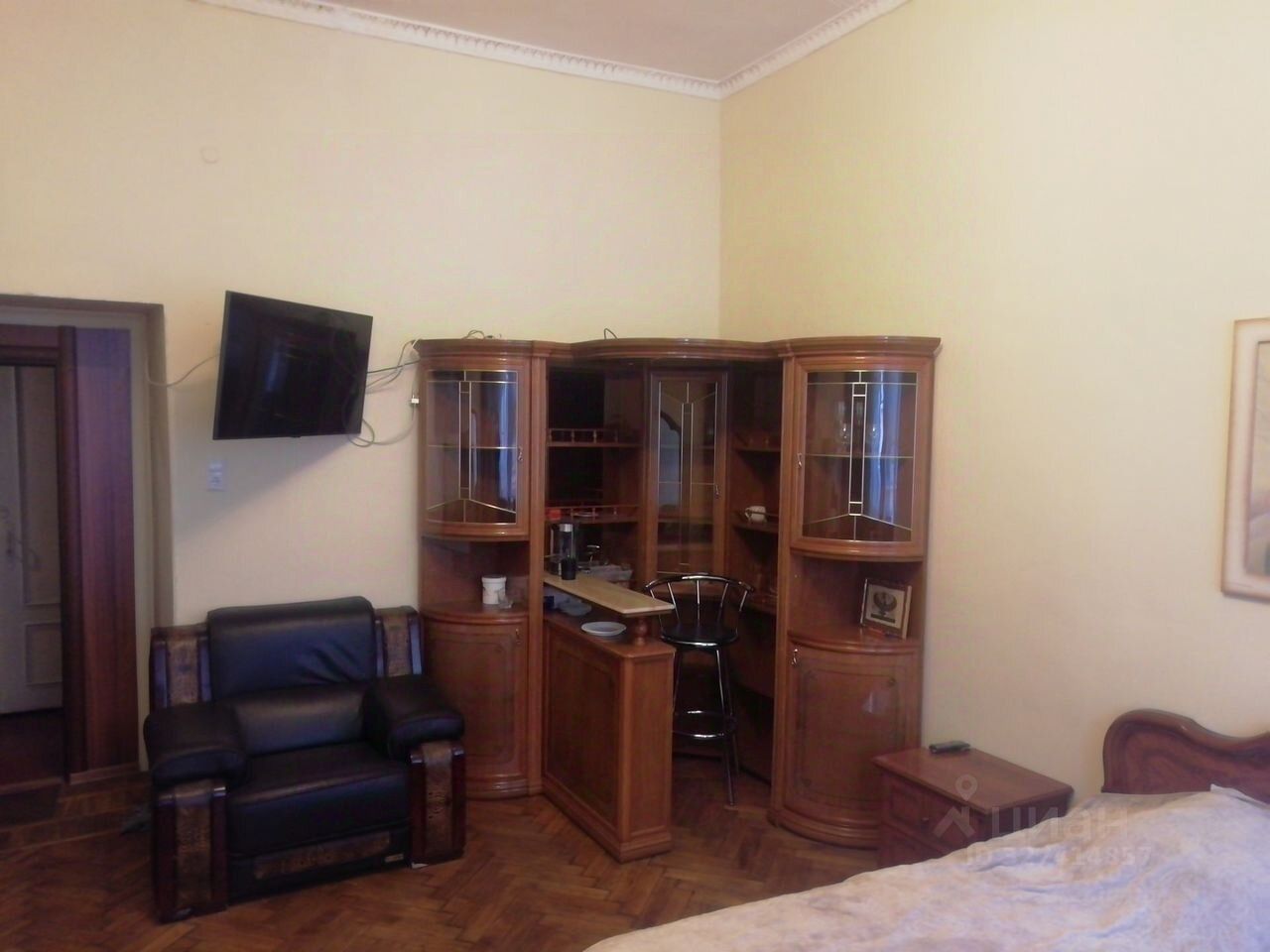 Продажа 2-комн квартиры на вторичном рынке набережная Реки Карповки, 32
