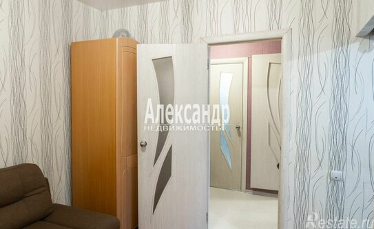 Продажа 1-комн квартиры на вторичном рынке Въезд, Рощинская улица,  д. 3А