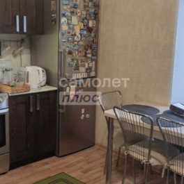 Продажа 2-комн квартиры на вторичном рынке Сторожевая улица