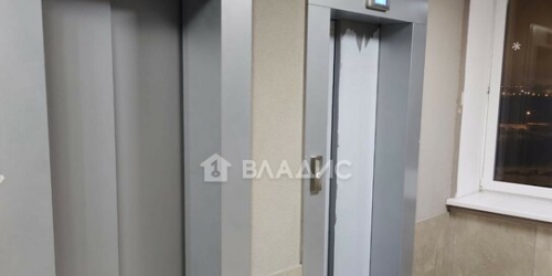 3-комн квартира улица Композиторов,  д. 7