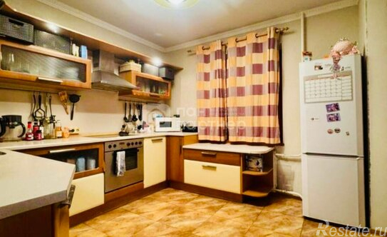 Продажа 3-комн квартиры на вторичном рынке Товарищеский проспект,  д. 10 к1