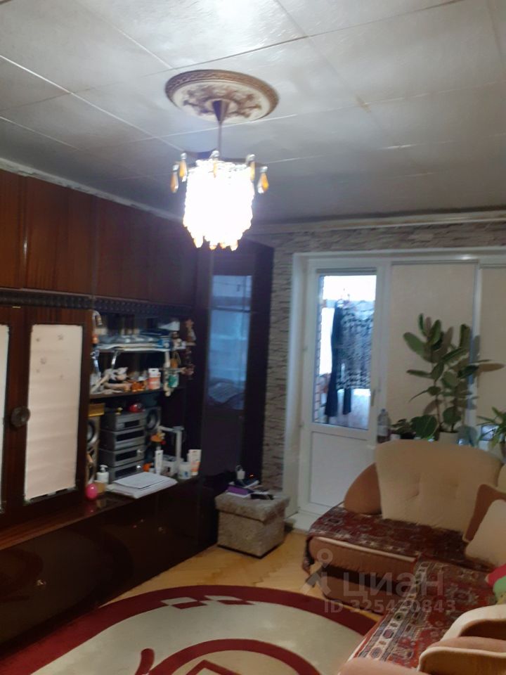 Продажа 3-комн квартиры на вторичном рынке Новогиреевская улица, 54