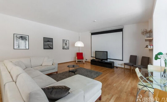 Продажа 2-комн квартиры на вторичном рынке Харитоньевский Б. пер,  д. 16-18