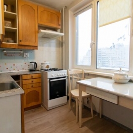 Продажа 2-комн квартиры на вторичном рынке Науки пр-кт,  д. 12