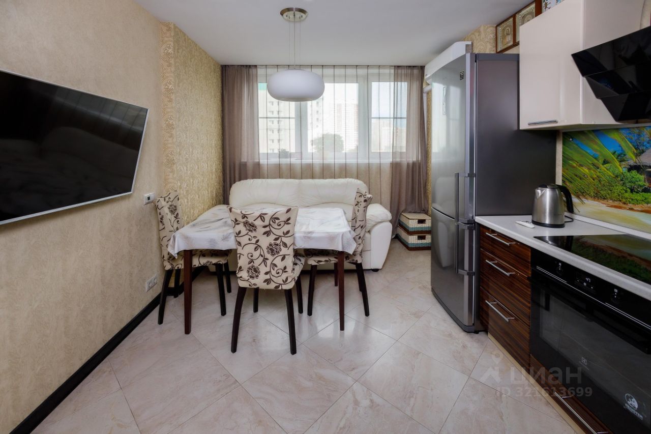 Продажа 2-комн квартиры на вторичном рынке Люберцы, Инициативная улица, 13