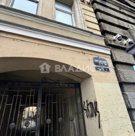 Продажа 2-комн квартиры на вторичном рынке Лиговский пр-кт,  д. 72