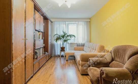 Продажа 1-комн квартиры на вторичном рынке Луначарского пр-кт,  д. 27,  к. 1