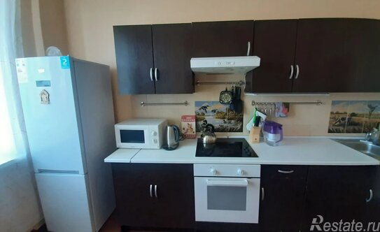 Аренда 3-комн квартиры на вторичном рынке Сходненская улица,  д. 16