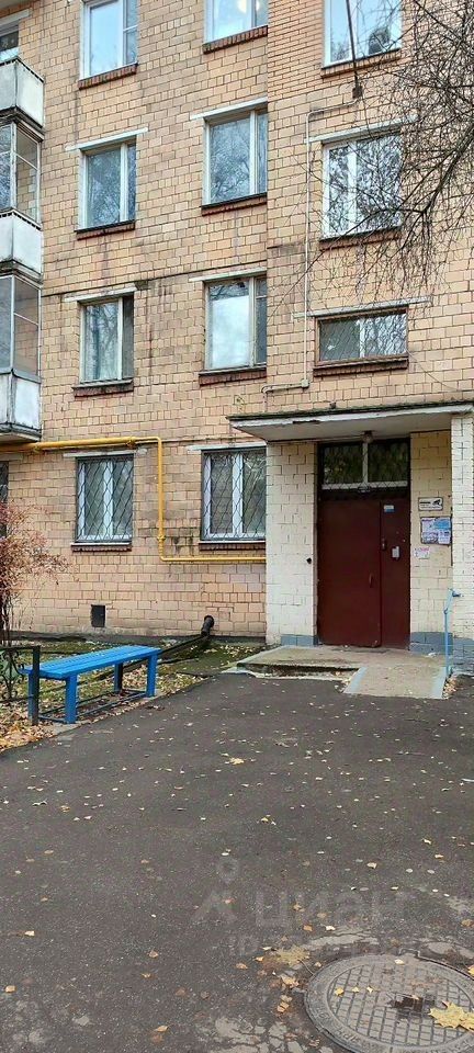 Продажа 2-комн квартиры на вторичном рынке Одинцово, Вокзальная улица,  д. 3