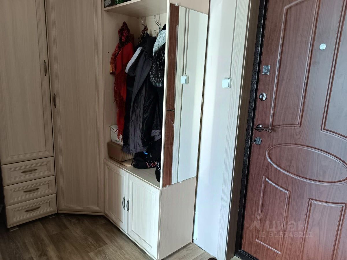 Продажа 1-комн квартиры на вторичном рынке пос. Новый Свет, 43