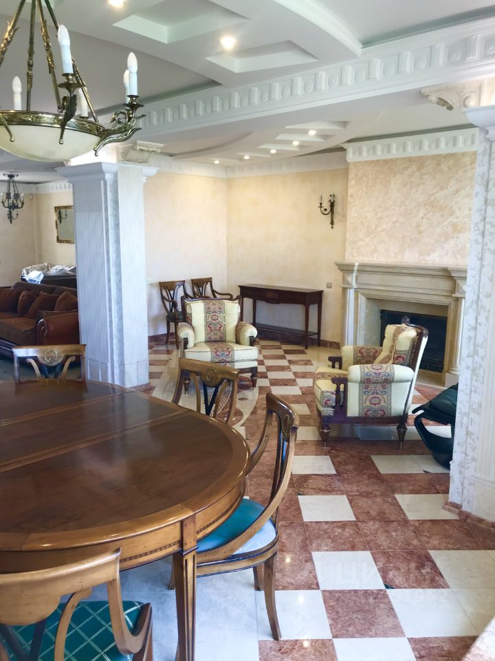 Продажа 6-комн квартиры на вторичном рынке Староватутинский проезд, 17