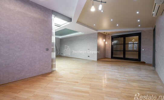 Продажа 3-комн квартиры на вторичном рынке Гатчина г, Киргетова ул,  д. 5