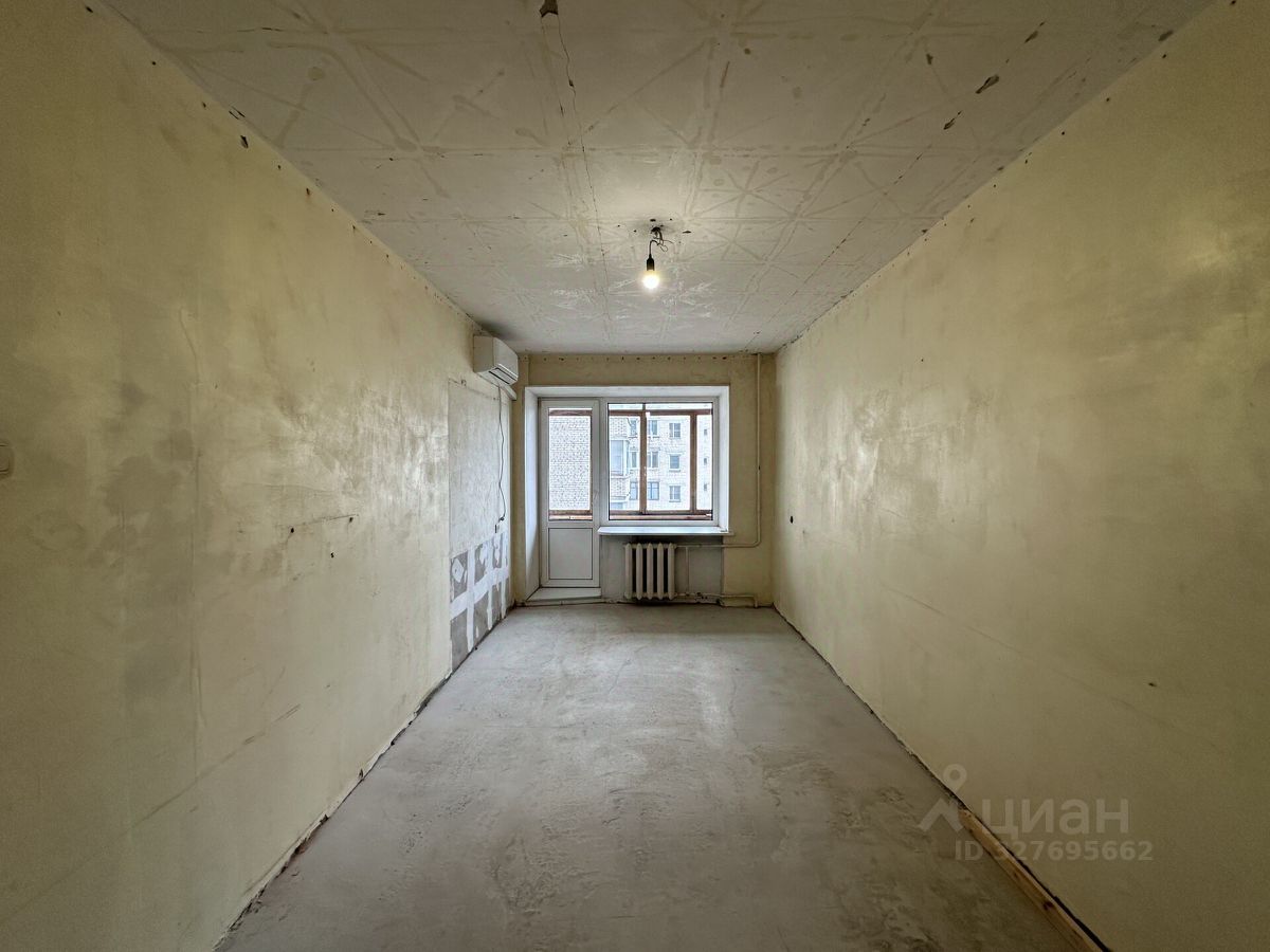 Продажа 2-комн квартиры на вторичном рынке улица Чекистов, 22