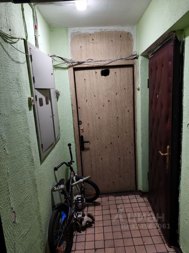 Продажа 2-комн квартиры на вторичном рынке улица Федора Полетаева, 15К3