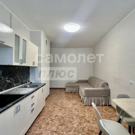 Продажа 2-комн квартиры на вторичном рынке Зенино, улица Дружбы,  д. 3