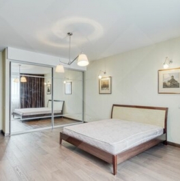 Продажа 4-комн квартиры на вторичном рынке Вернадского пр-кт,  д. 92 к1