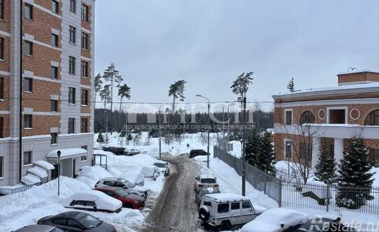 Продажа 2-комн квартиры на вторичном рынке Опалиха, улица Дежнёва,  д. 6