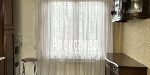 4-комн квартира улица Костюшко,  д. 70