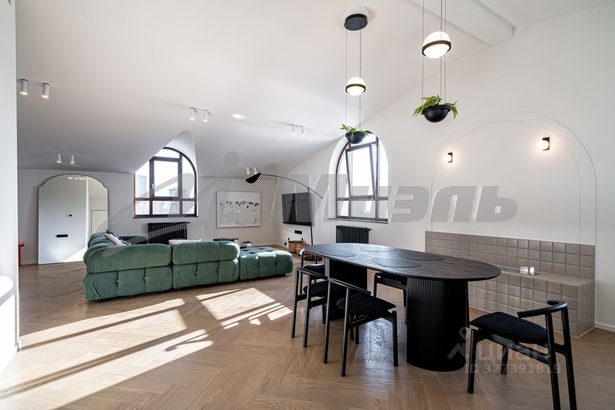 Продажа 3-комн квартиры на вторичном рынке улица Куусинена, 17к2