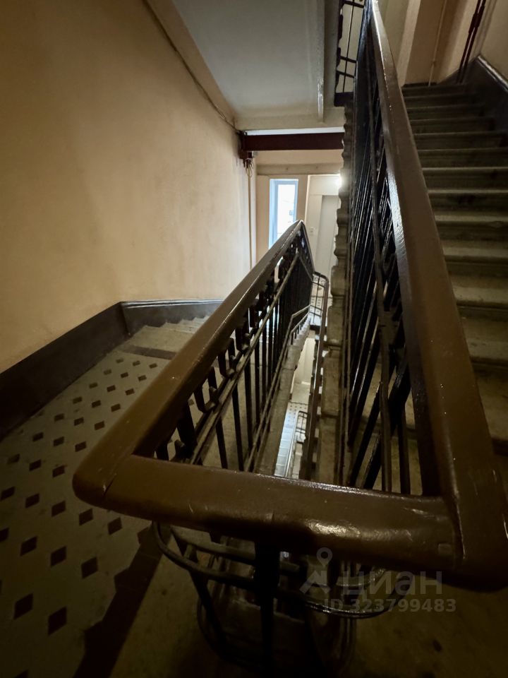 Продажа 4-комн квартиры на вторичном рынке Волоколамский переулок, 1