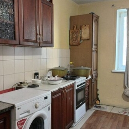 Продажа 4-комн квартиры на вторичном рынке Таганрогская улица