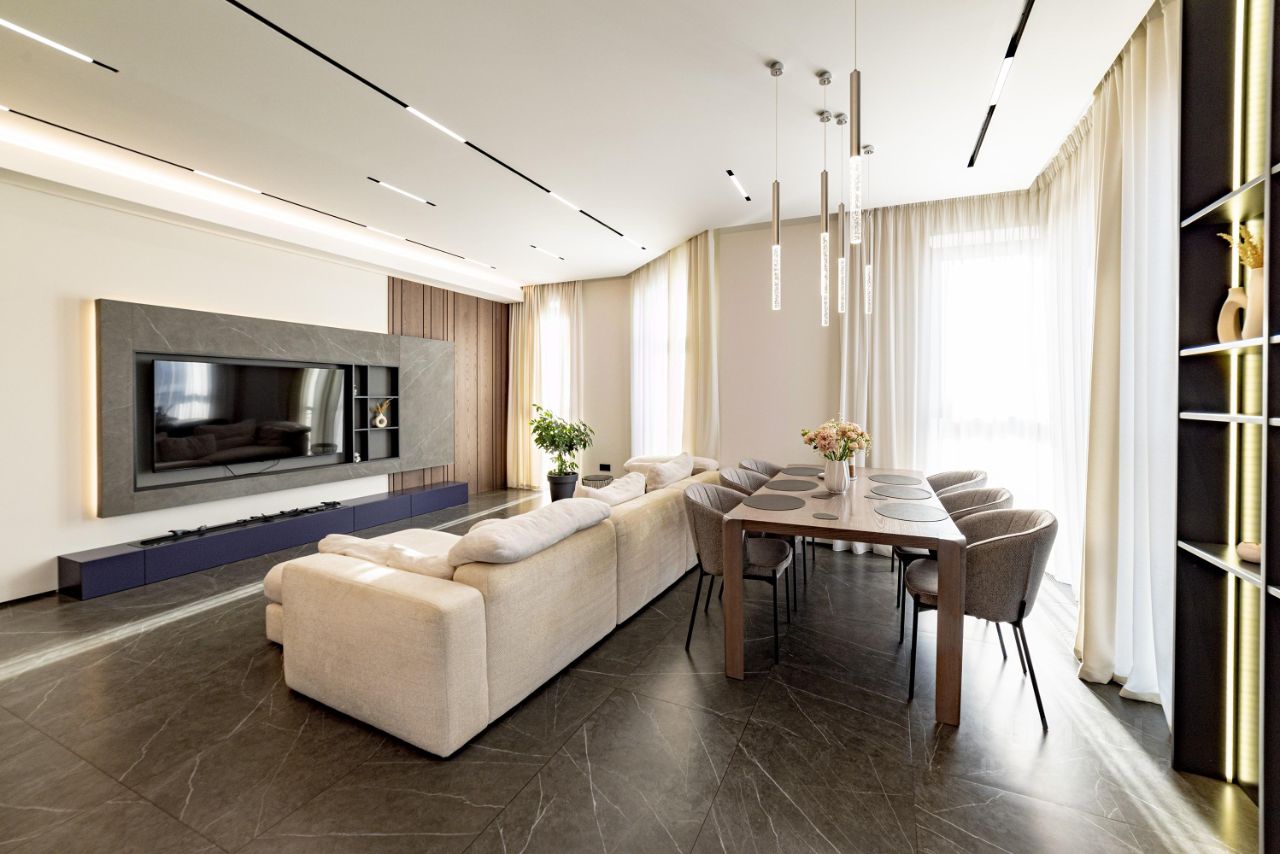 Продажа 4-комн квартиры на вторичном рынке Нежинская улица, 3А