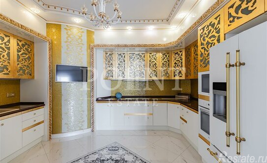 Продажа 4-комн квартиры на вторичном рынке Староволынская улица,  д. 12 к3