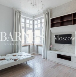 Продажа 3-комн квартиры на вторичном рынке Новопесковский М. пер,  д. 8
