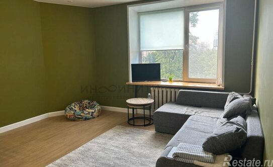 Продажа 3-комн квартиры на вторичном рынке Каменщики Б. ул,  д. 15