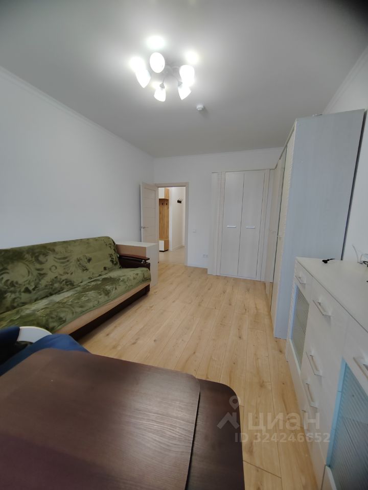 Продажа 2-комн квартиры на вторичном рынке улица Константина Федина, 5