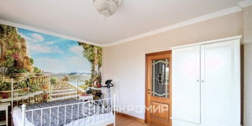 3-комн квартира улица Матроса Железняка,  д. 57