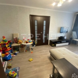 Продажа 2-комн квартиры на вторичном рынке Металлострой, Центральная ул,  д. 18