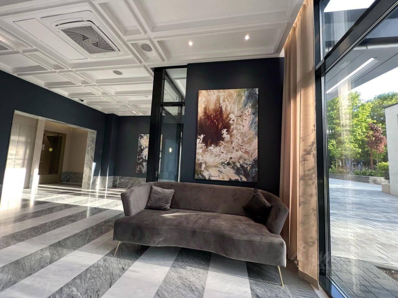 Продажа 2-комн квартиры на вторичном рынке бульвар Генерала Карбышева, 11