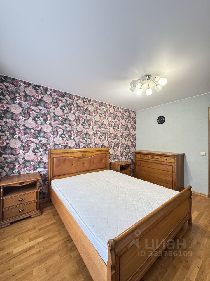 Аренда 2-комн квартиры на вторичном рынке Богатырский проспект, 58к1