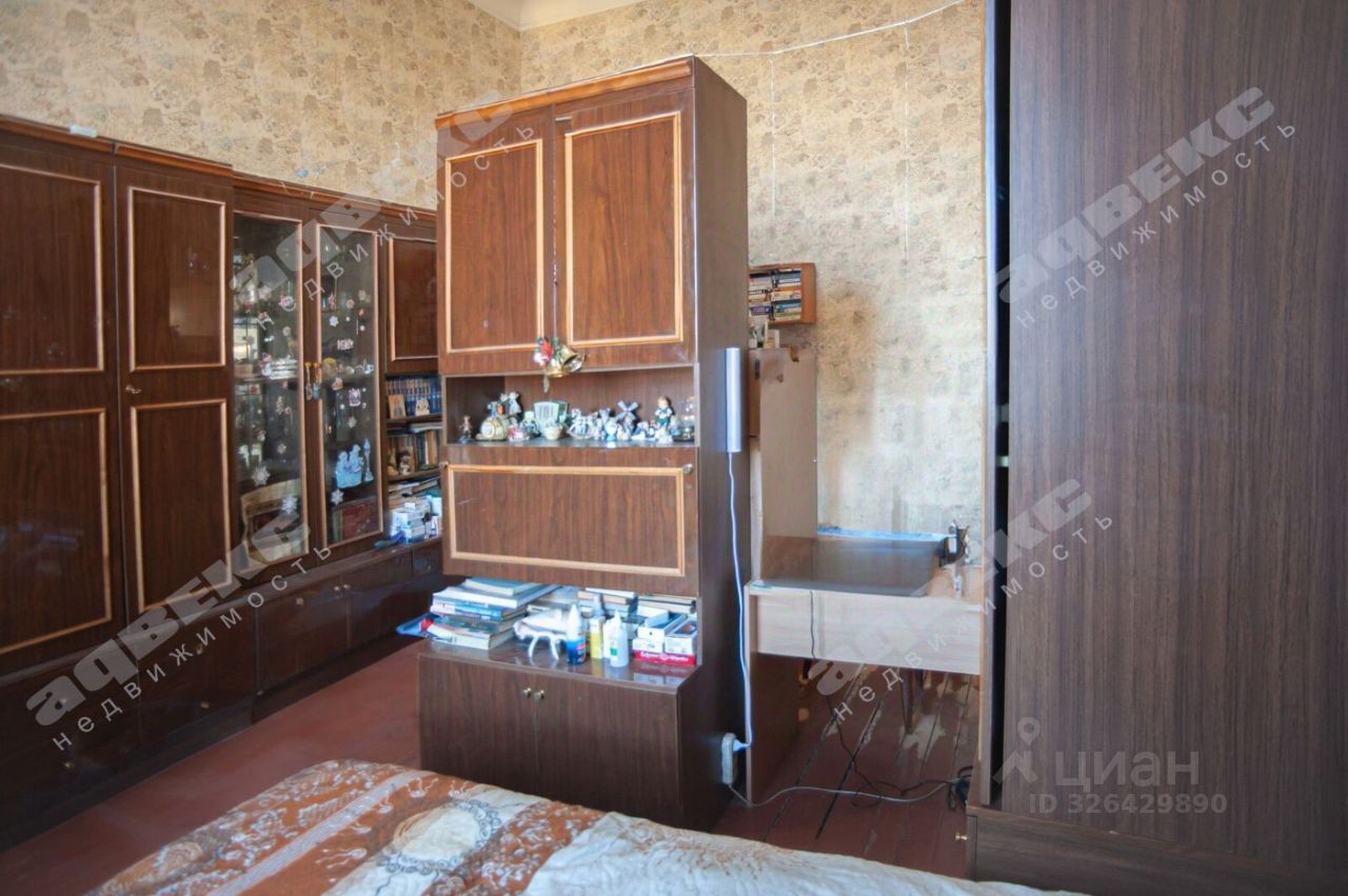 Продажа 3-комн квартиры на вторичном рынке Бумажная улица, 22к2